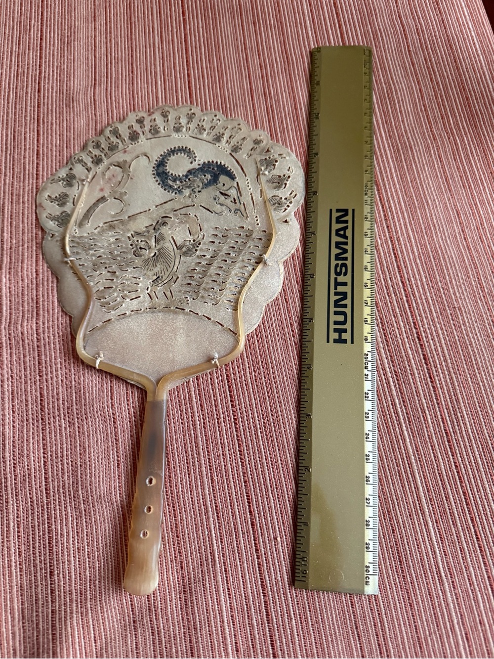 Antique Art Nouveau Javanese
Buffalo Hide Hand Fan with Horn
Handle Cream Gold